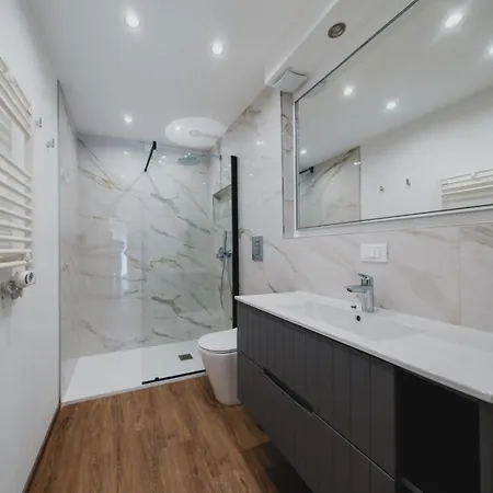 Di Giorgi Center Lejlighed *